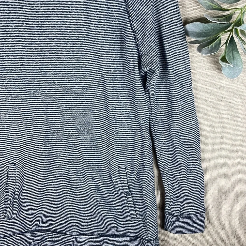 Lou & Grey > Striped Crew Neck Cotton Sweatshirt Small - Picture 5 of 7